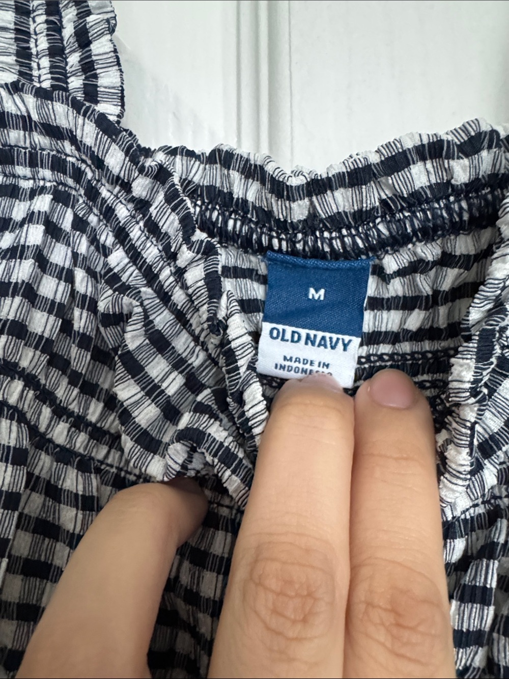 Old Navy Navy & White Gingham Smocked Maxi Dress - Picture 2 of 3
